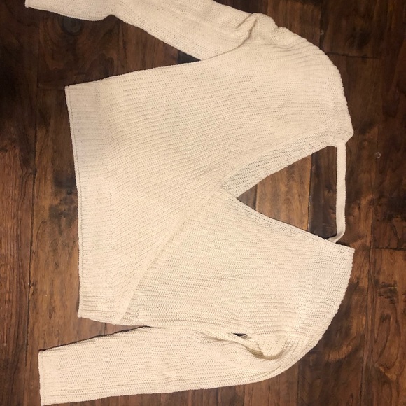 Sweaters - Picture 3 of 8